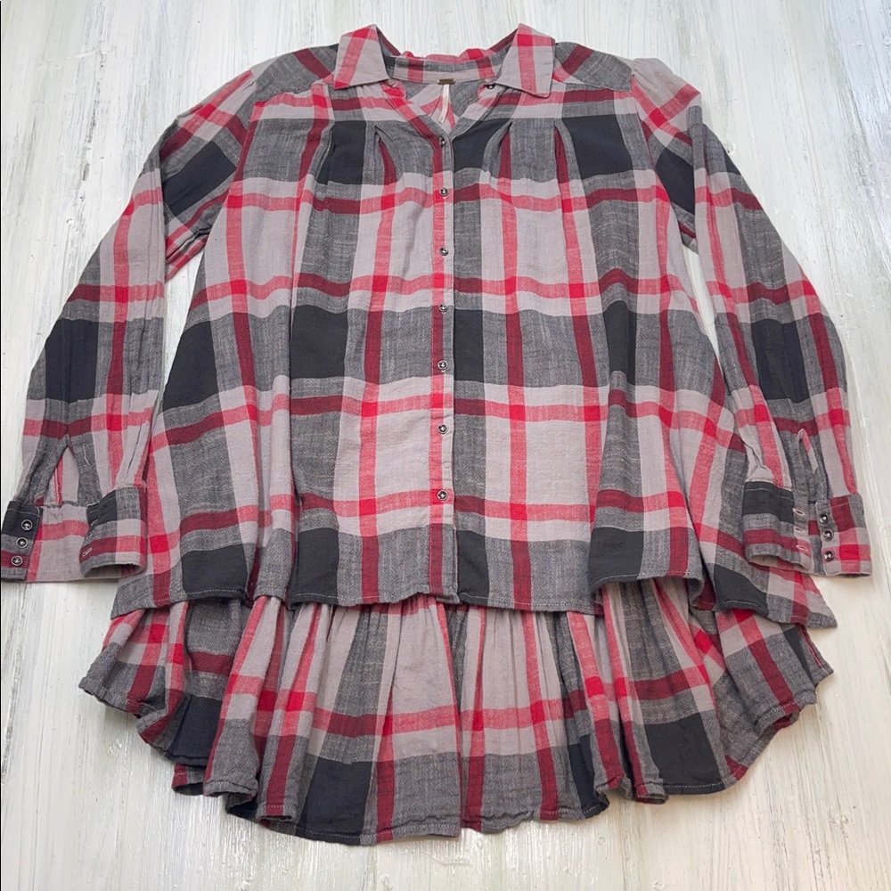 Free People Red and Black Peppy in Plaid Oversized Button Down Top Sz M